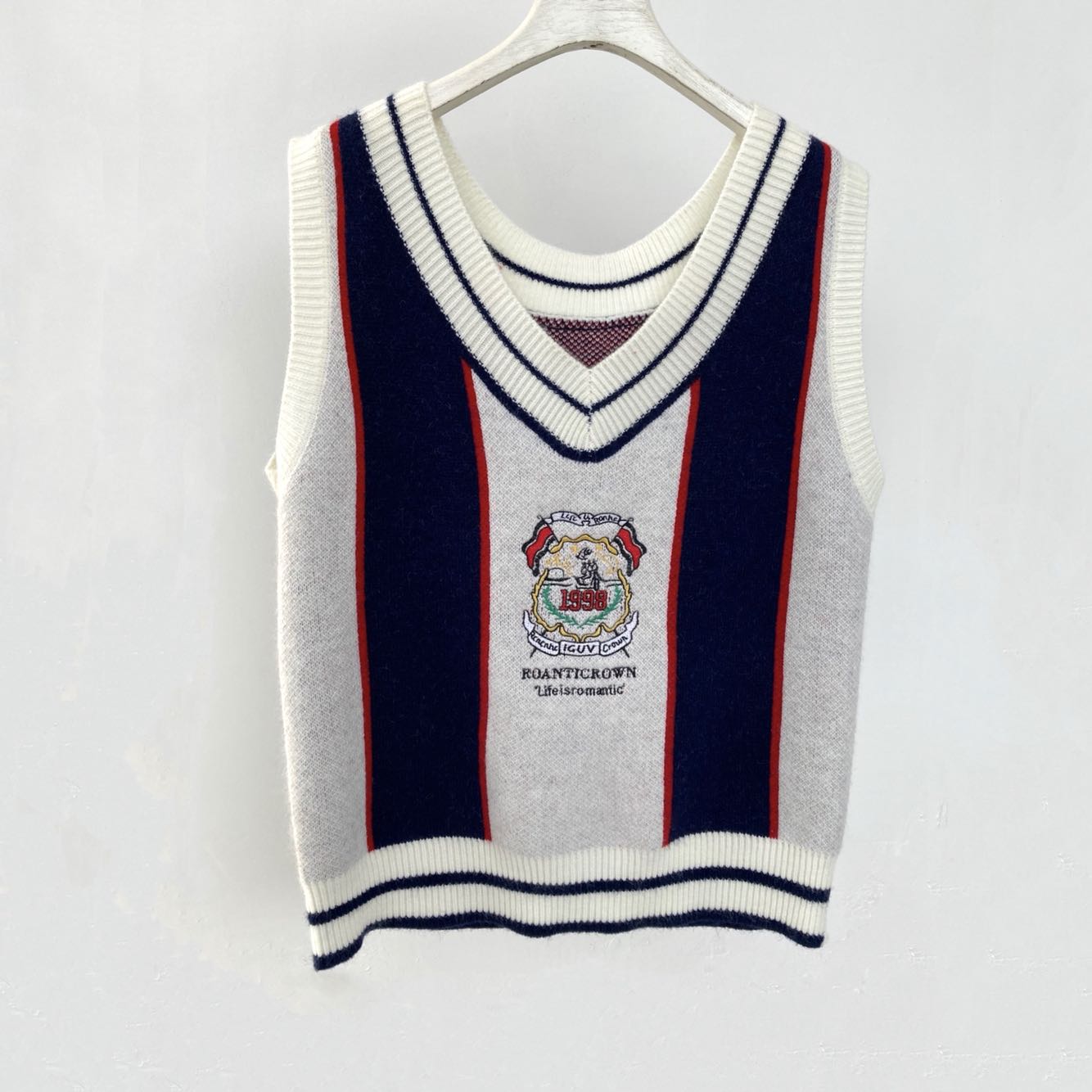 Knitted Loose Embroidered Vest College Style Girl Autumn And Winter Jacket Sweater